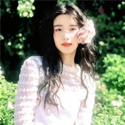 御苑琼霄 海报